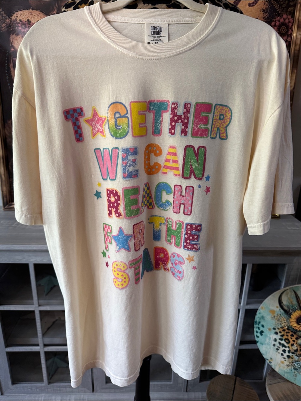 Comfort Colors Cream Graphic Tee - "Together We Can Reach for the Stars"  Sz XL